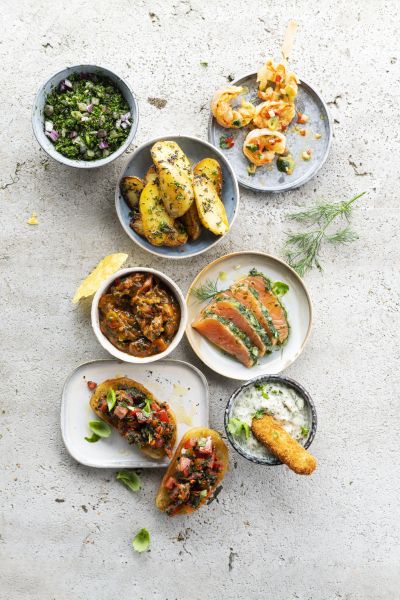Assorted small dishes with herb seasoning mixes