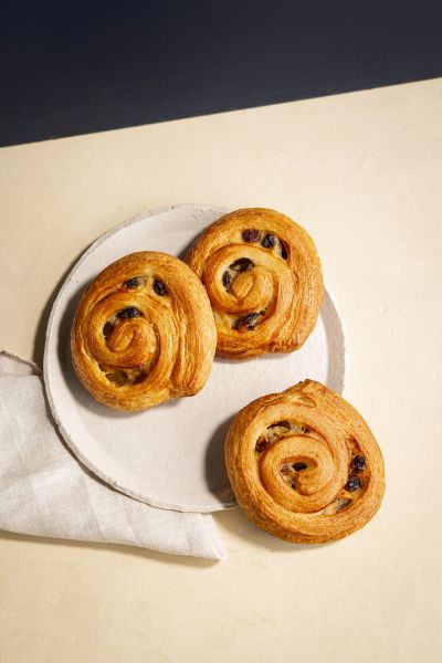 Butterblend raisin whirl pastries