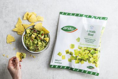 Ardo diced avocado bag with guacamole and tortilla chips