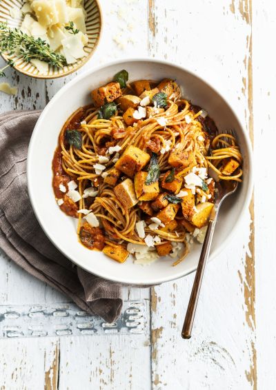 Spaghetti with pumpkin, sage and Gran Moravia cheese