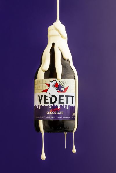 Vedett White Chocolate Shot &mdash; Liquids campaign photography by Foodphoto
