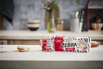 Retail Zebra Lot Dag &mdash; Lotus Bakeries campaign photography by Foodphoto