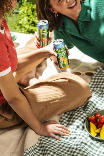 Just Add Volvic &mdash; Volvic campaign photography by Foodphoto