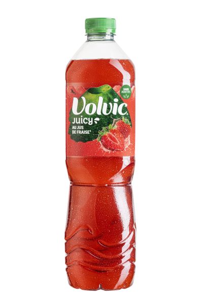 Volvic Juicy Strawberry 5l &mdash; Volvic campaign photography by Foodphoto