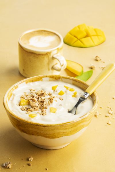 Moments Moments Productpic Unsweetened Soy Mango Pot 400g &mdash; AI-enhanced food photography by Foodphoto